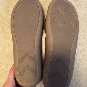 Sonoma Shoes - Women’s Fur Lined Slippers Sonoma NEW Sz L 9-10 Sonoma Shoes - Women’s Fur Lined Slippers Sonoma NEW Sz L 9-10